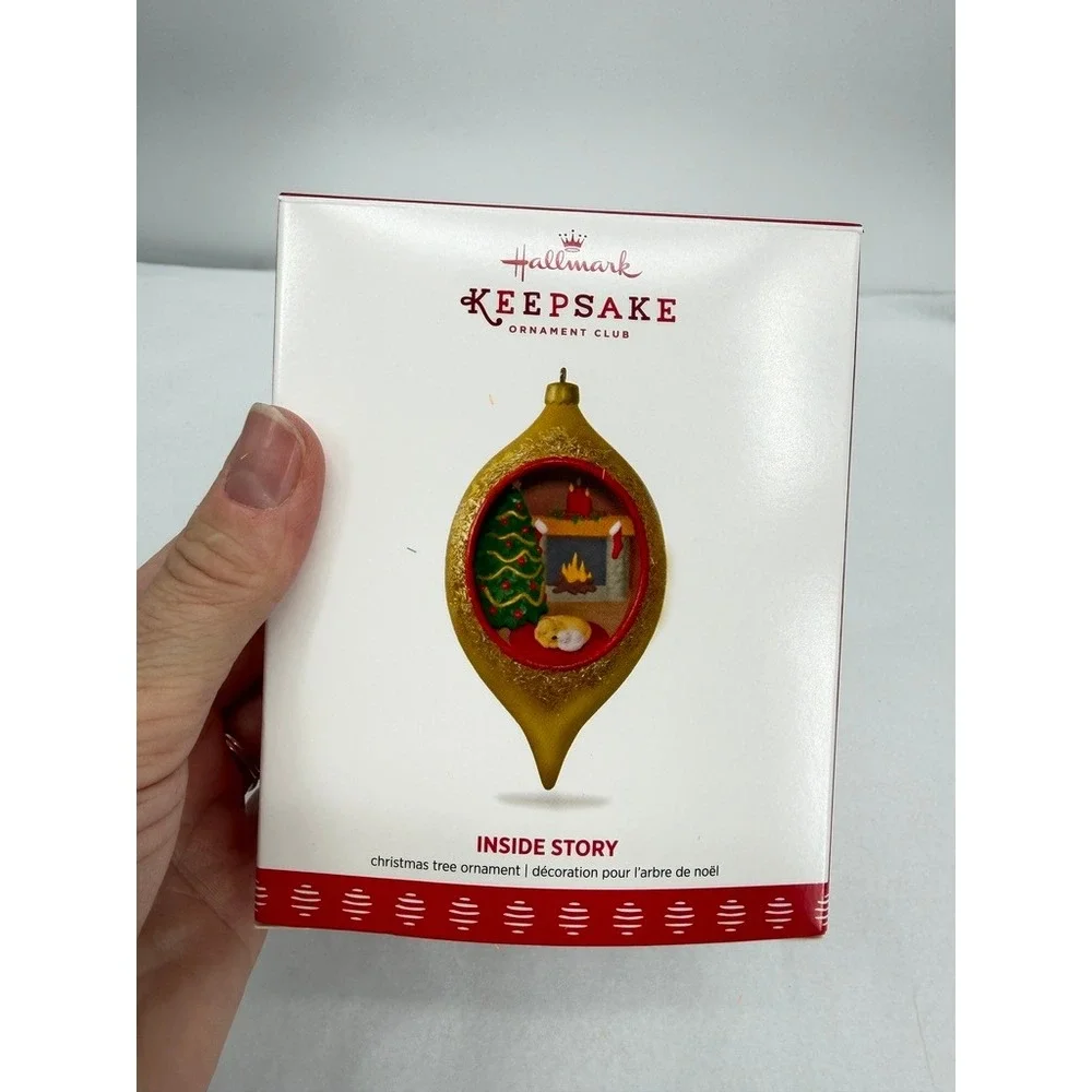 Hallmark Keepsake Ornament Inside Story 2017 Club Exclusive Holiday Diorama